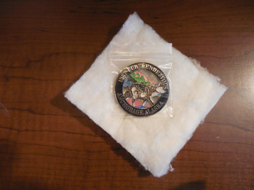 Fur Renedzous Enamel Anchorage, Alaska 1987 Husky Dog Collector Pin