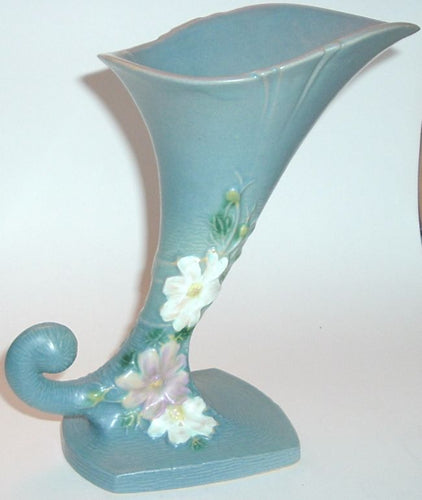 Roseville Cosmos Cornucopia Pottery Vase (137-8)