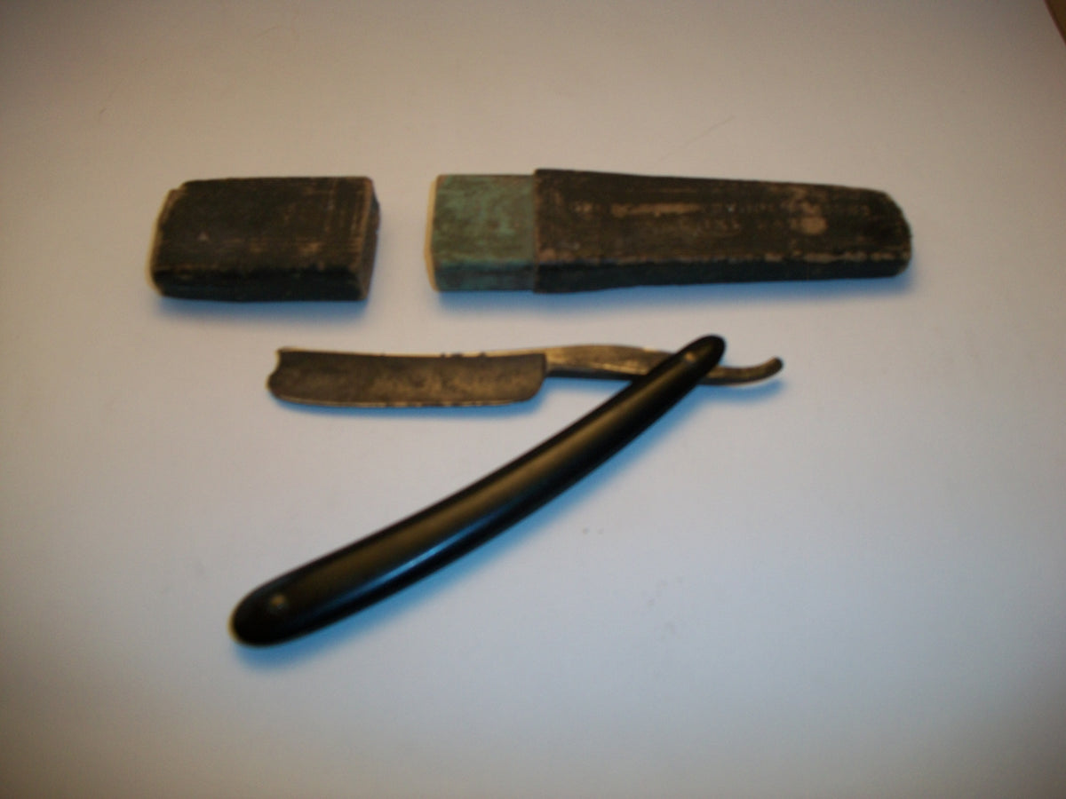 Vintage Straight Razor in Coffin Style Box – Colonial Shop